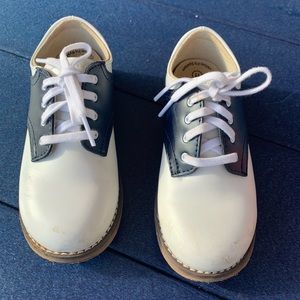 Footmates Saddle Shoes